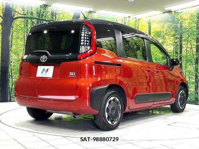Toyota SIENTA 2023-07 6219602-17