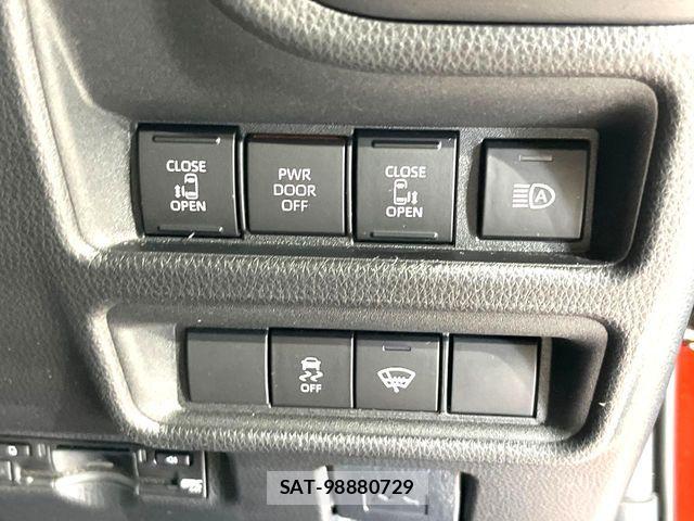 Toyota SIENTA 2023-07 6219602-2