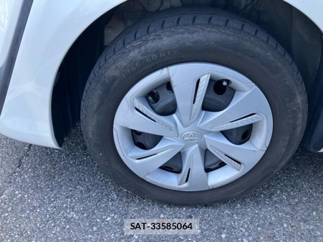 Toyota SIENTA 2018-10 6247422-9