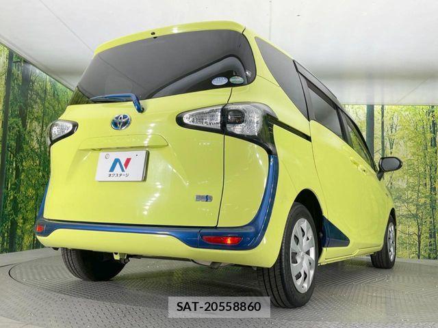 Toyota SIENTA 2016-11 6272907-17