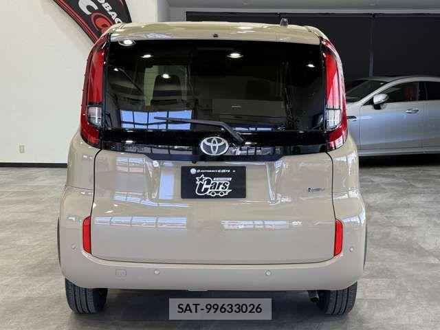 Toyota SIENTA 2026-03 6503207-8