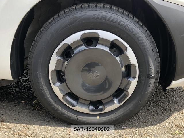 Toyota SIENTA 2023-11 6503241-9