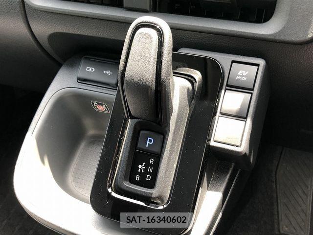 Toyota SIENTA 2023-11 6503241-26