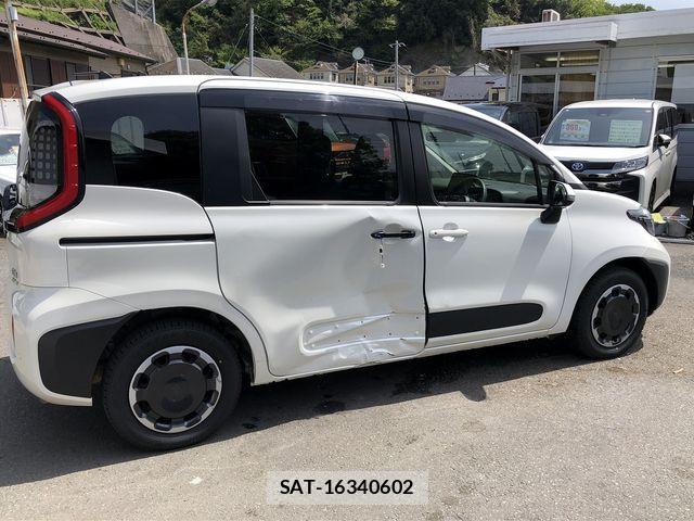 Toyota SIENTA 2023-11 6503241-3