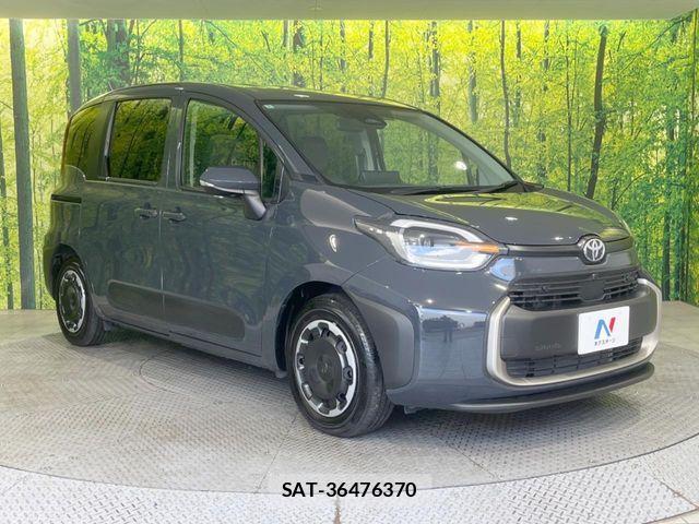 Toyota SIENTA 2024-09 6503217-16