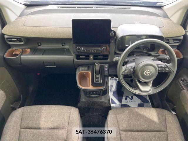 Toyota SIENTA 2024-09 6503217-1