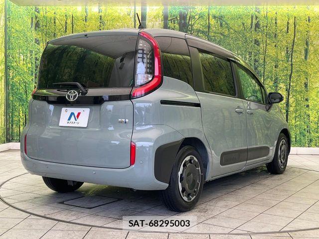 Toyota SIENTA 2023-11 6546855-17