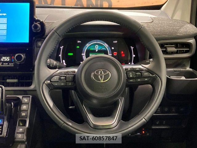 Toyota SIENTA 2026-02 6614829-11