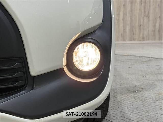 Toyota SIENTA 2016-04 6614856-11