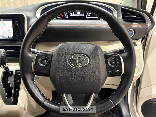 Toyota SIENTA 2016-04 6614856-12