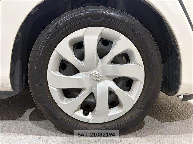 Toyota SIENTA 2016-04 6614856-13