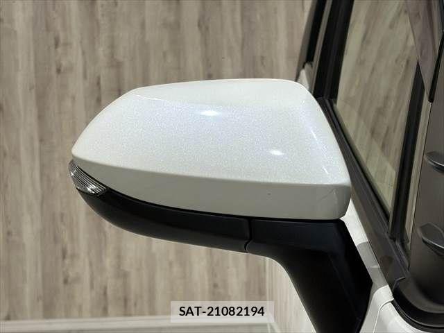 Toyota SIENTA 2016-04 6614856-22