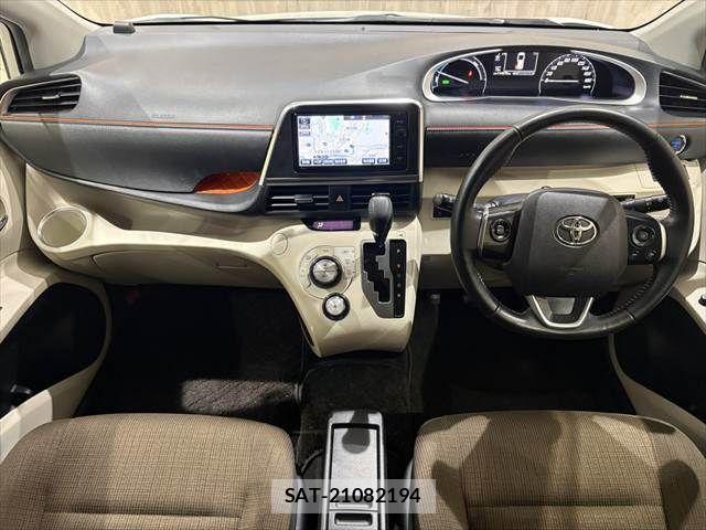 Toyota SIENTA 2016-04 6614856-2