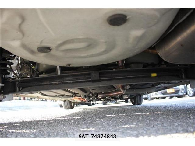 Toyota SIENTA 2018-09 6614852-14