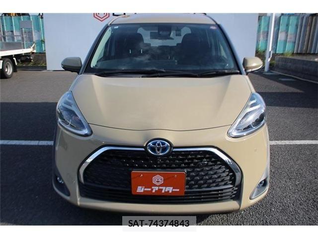Toyota SIENTA 2018-09 6614852-5