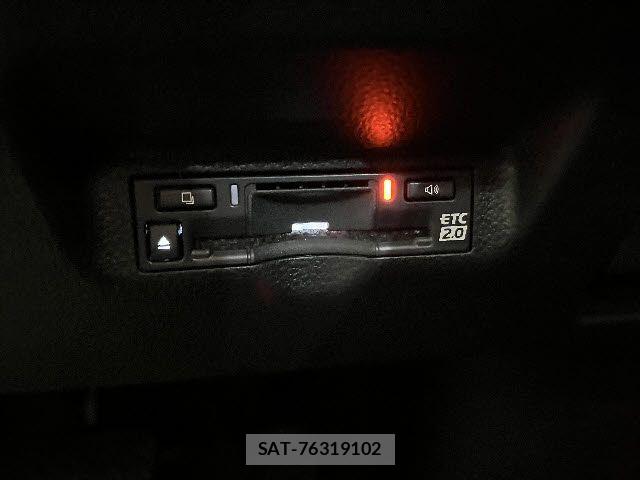 Toyota SIENTA 2026-04 6614834-15