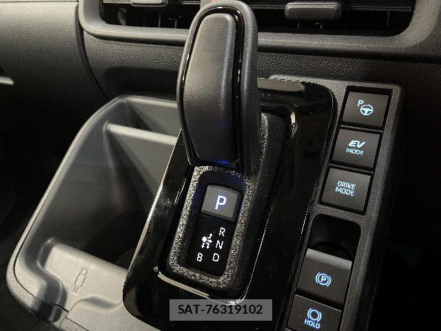 Toyota SIENTA 2026-04 6614834-19