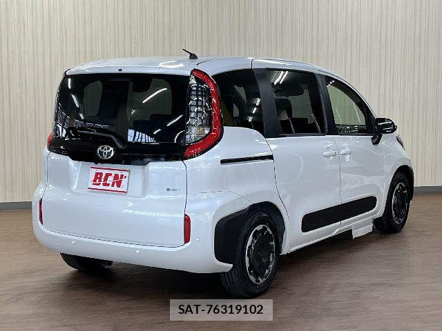 Toyota SIENTA 2026-04 6614834-2