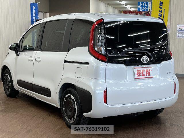 Toyota SIENTA 2026-04 6614834-8