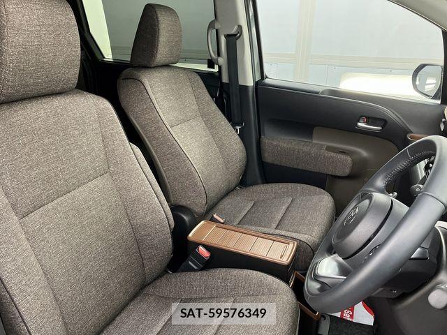Toyota SIENTA 2023-10 6614835-11