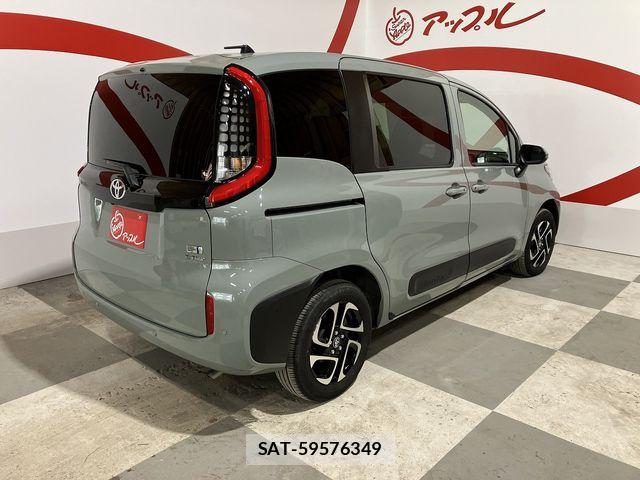 Toyota SIENTA 2023-10 6614835-26