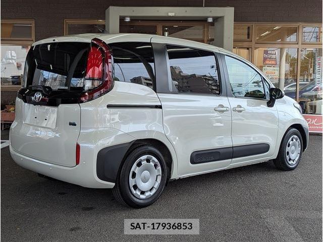 Toyota SIENTA 2023-05 6642555-3