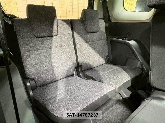 Toyota SIENTA 2023-07 6673658-10