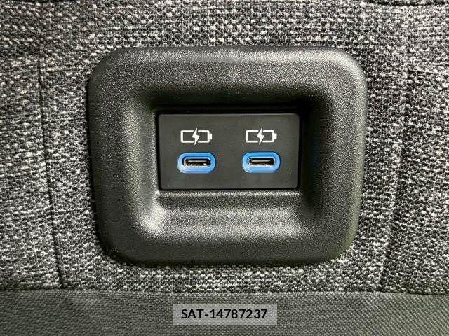 Toyota SIENTA 2023-07 6673658-11
