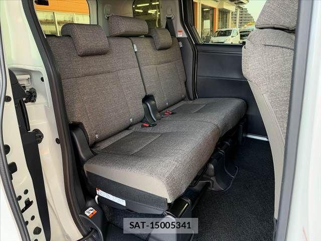Toyota SIENTA 2024-05 6673659-17