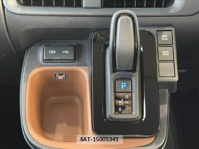 Toyota SIENTA 2024-05 6673659-25