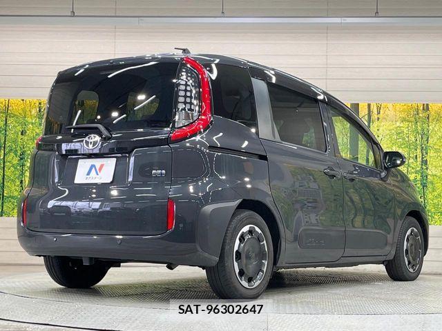 Toyota SIENTA 2023-04 6673660-16