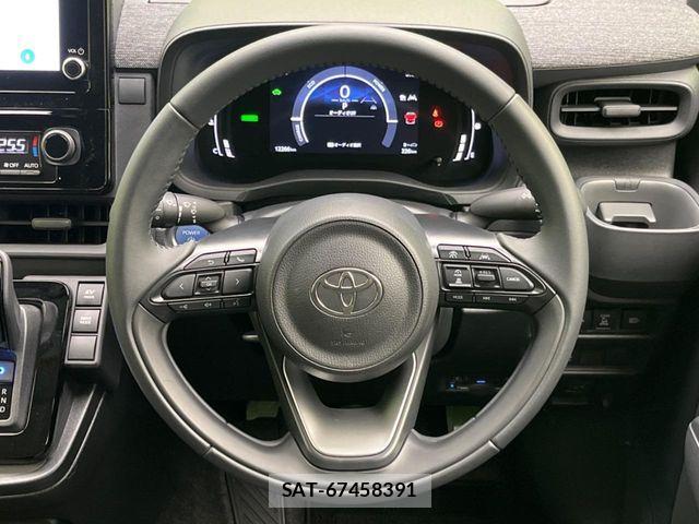 Toyota SIENTA 2023-03 6673662-11