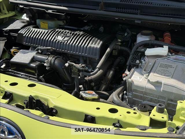 Toyota SIENTA 2016-02 6678106-19