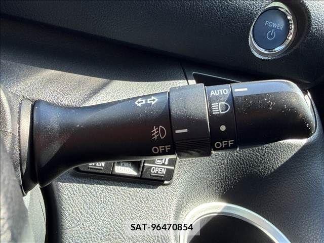 Toyota SIENTA 2016-02 6678106-26