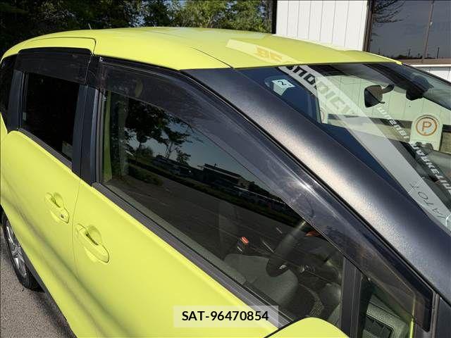 Toyota SIENTA 2016-02 6678106-29