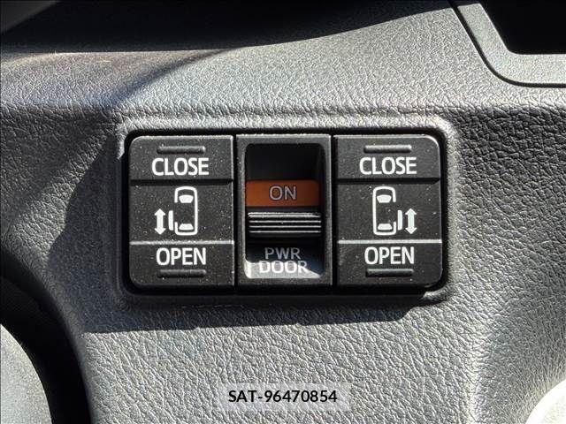 Toyota SIENTA 2016-02 6678106-3