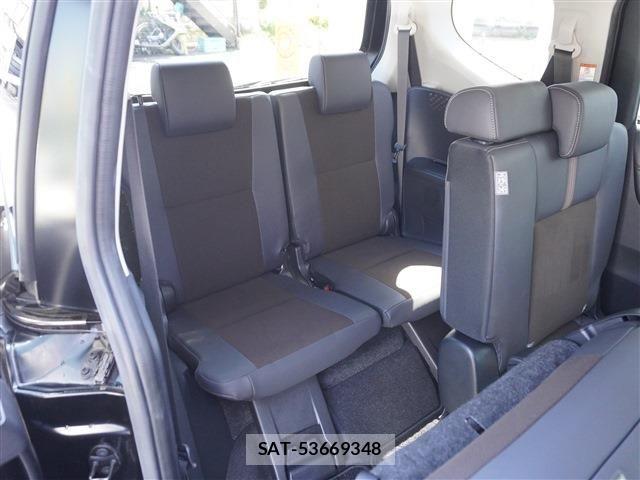 Toyota SIENTA 2019-04 6678101-12