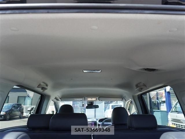 Toyota SIENTA 2019-04 6678101-17