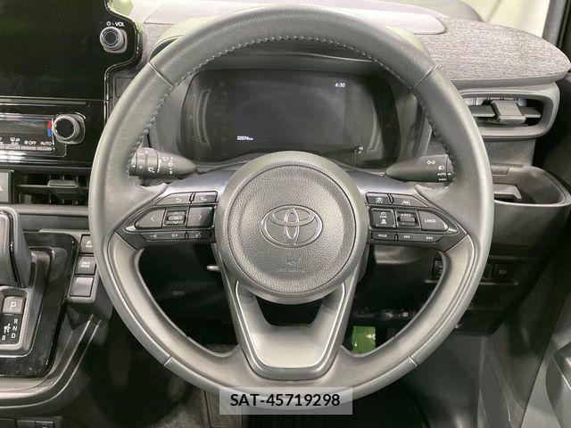 Toyota SIENTA 2023-06 6678095-13