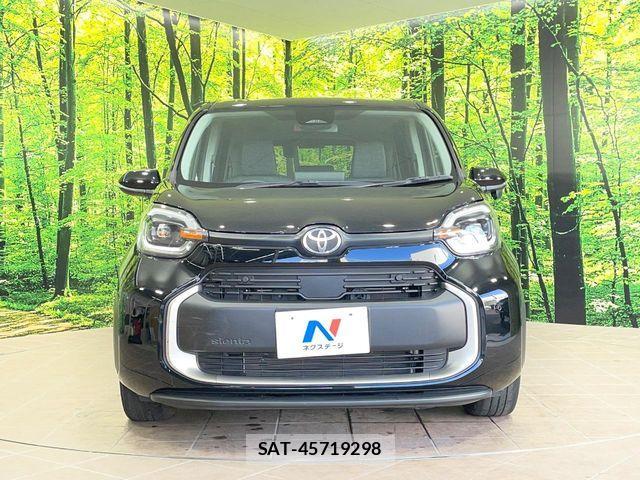 Toyota SIENTA 2023-06 6678095-14