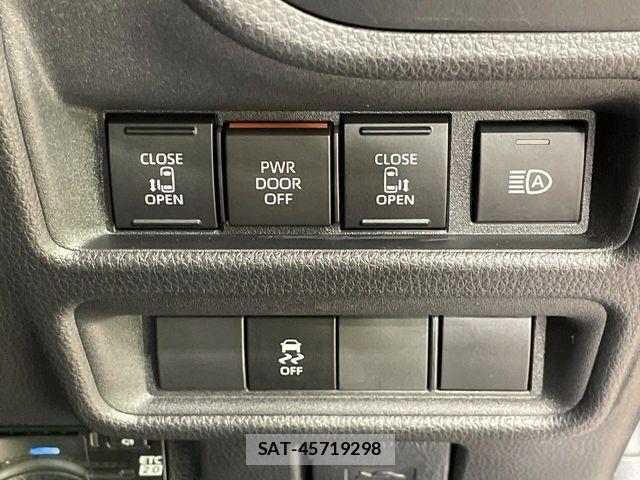 Toyota SIENTA 2023-06 6678095-4