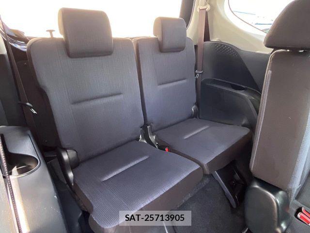 Toyota SIENTA 2017-06 6678105-10