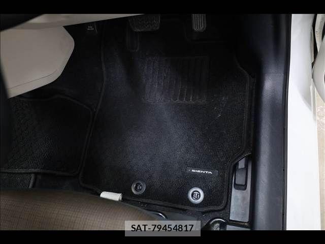 Toyota SIENTA 2016-01 6678111-9