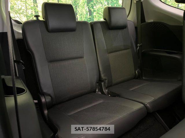 Toyota SIENTA 2017-09 6678103-9