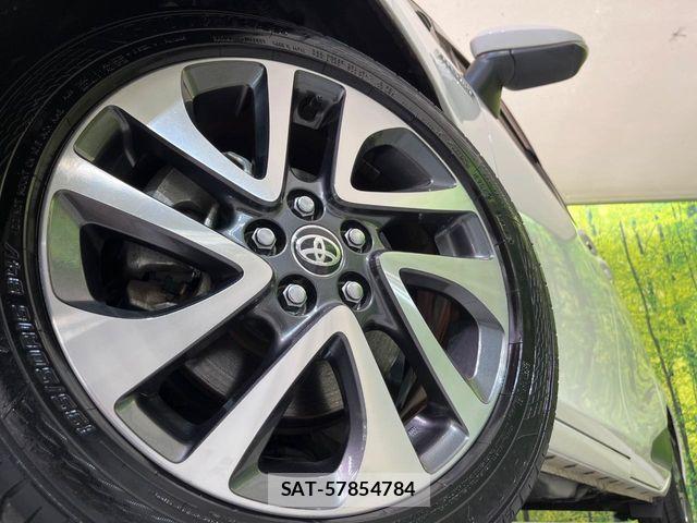 Toyota SIENTA 2017-09 6678103-12