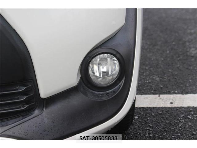 Toyota SIENTA 2015-07 6717287-17