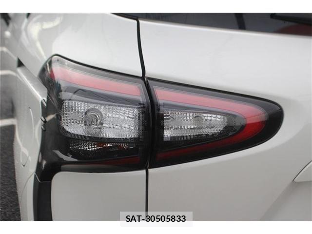Toyota SIENTA 2015-07 6717287-19