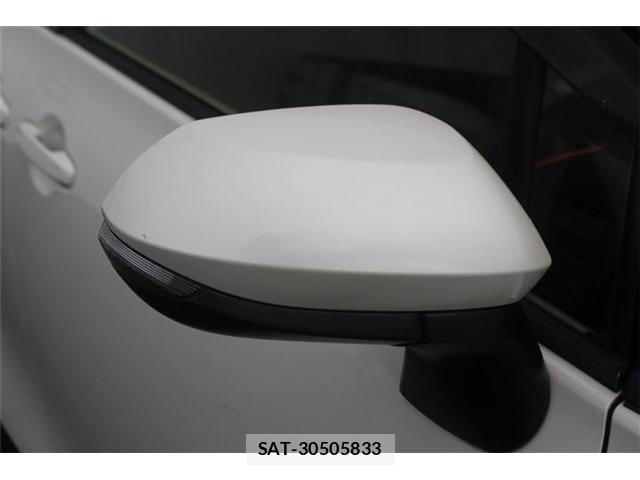 Toyota SIENTA 2015-07 6717287-20