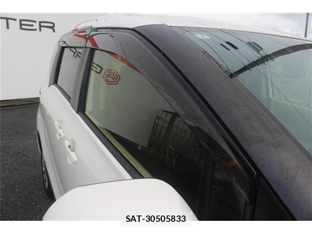 Toyota SIENTA 2015-07 6717287-21