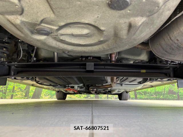 Toyota SIENTA 2019-04 6717290-18